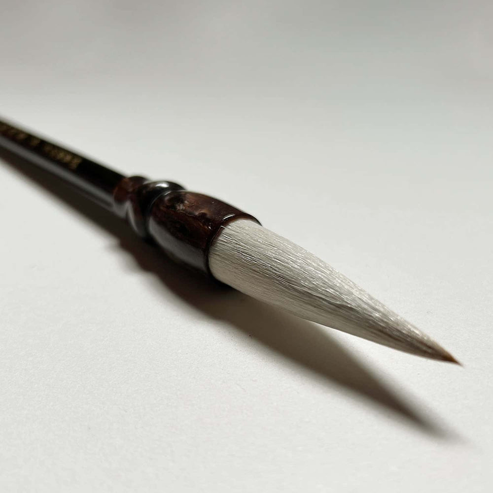 Pincel oriental lacado grande